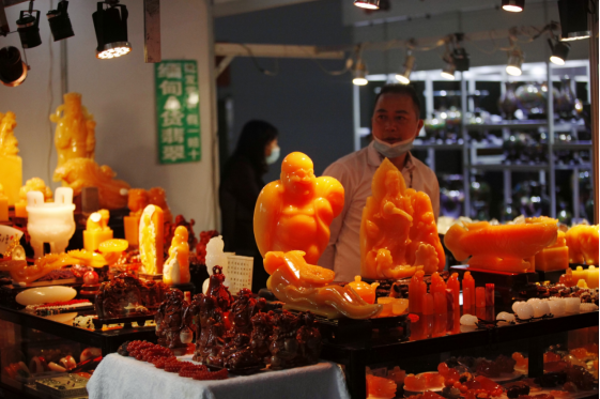 昆明石博會(huì)在昆明國際會(huì)展中心舉辦 展會(huì)新聞 第3張